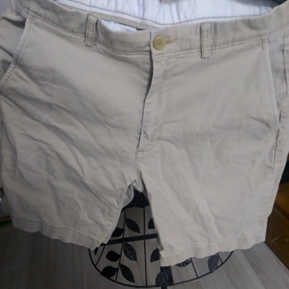 Two pairs of Men shorts - Picture 1 of 4